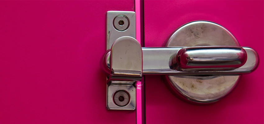 Childproof Gate Lock in Selma, California