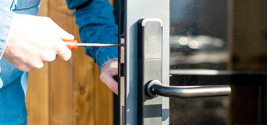 Aluminium Door Lock Replacement in Selma, California